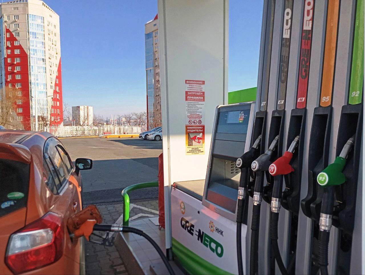 Бензин в Приморье снова подорожал, но есть и хорошая новость Петр Максимов